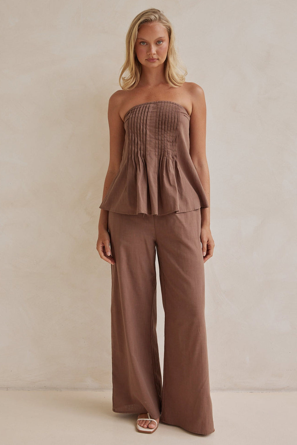 Chocolate Brown Linen Co-ord Set – Strapless Pleated Top & Wide-Leg Pants